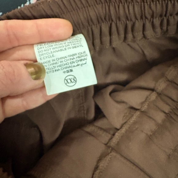 🦋2 For $50🦋Brown Cargo Pants with Zip Pockets - Picture 6 of 6